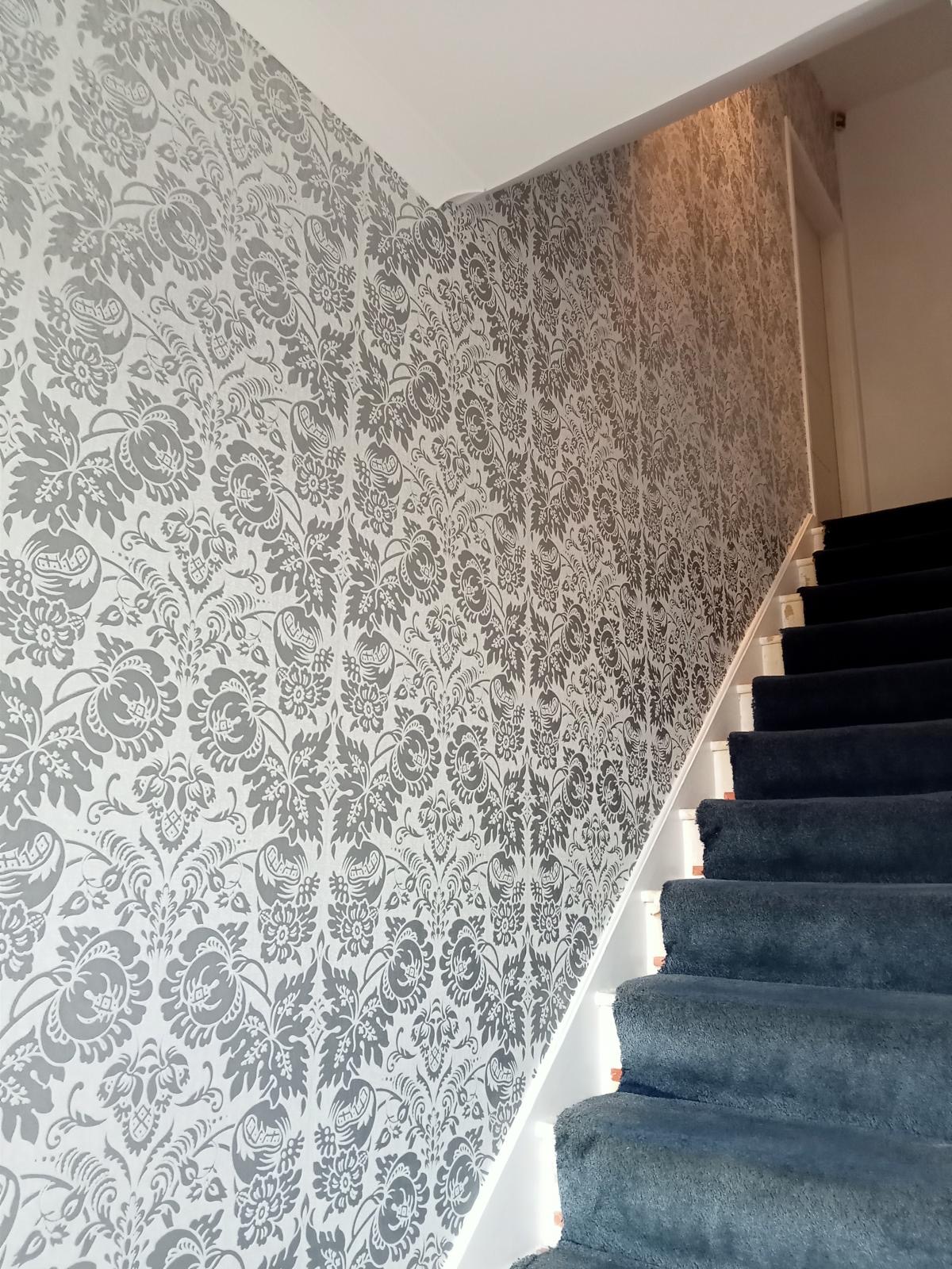 wallpaper hanging Mile End, E1